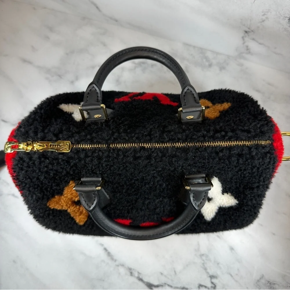Louis Vuitton Teddy Speedy 25 red/black Monogram Shearling Bandouliere LV Bag - Picture 7 of 16